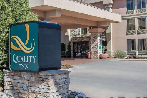 Quality Inn South image 12