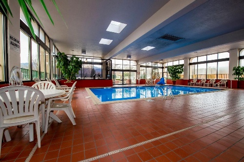 Quality Inn South image 2