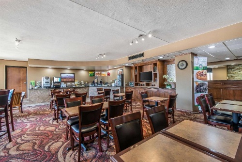 Quality Inn South image 21