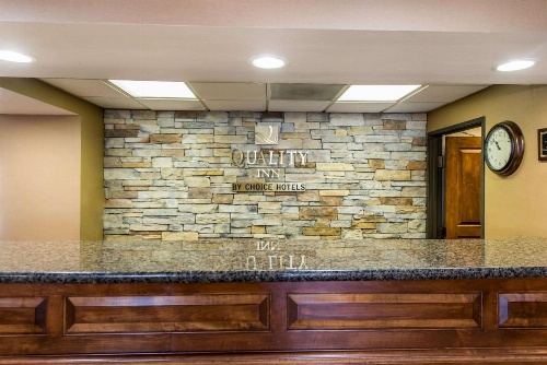 Quality Inn South image 22
